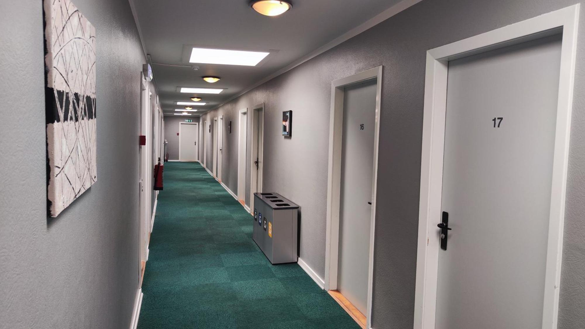 Banegaardshotellet Vojens Zewnętrze zdjęcie